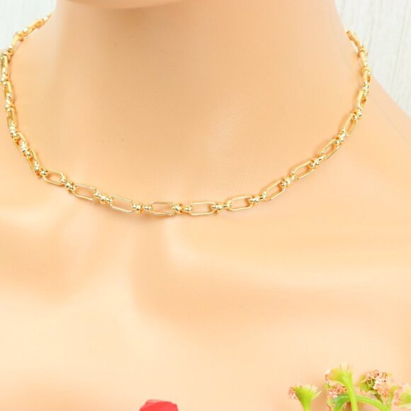 "Minimalist & Elegant Necklace Chain – Perfect for Women & Girls | UNVRC1579 - Picture 3 of 10